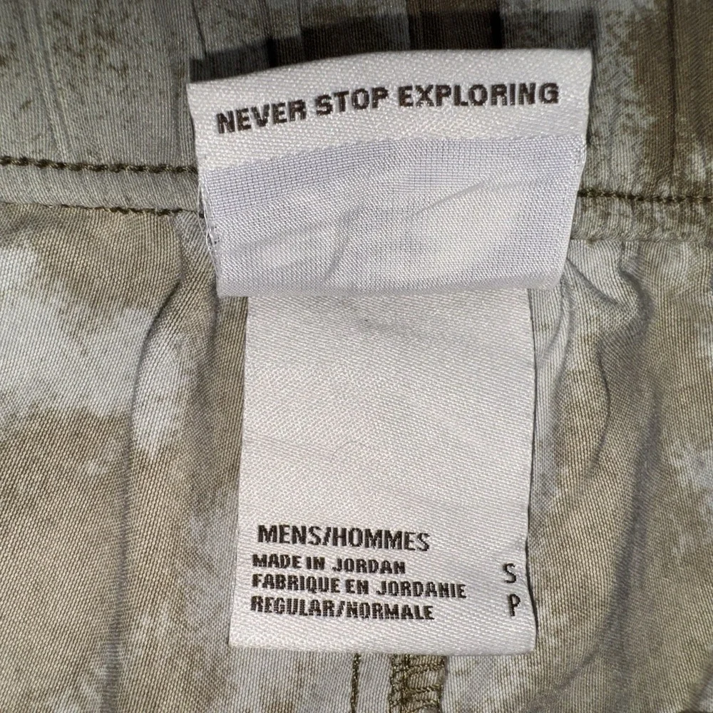 The North Face Shorts Men Size Small Class V Pull-On Camo Print